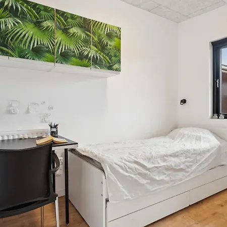 Holiday home Awesome In With Kitchen